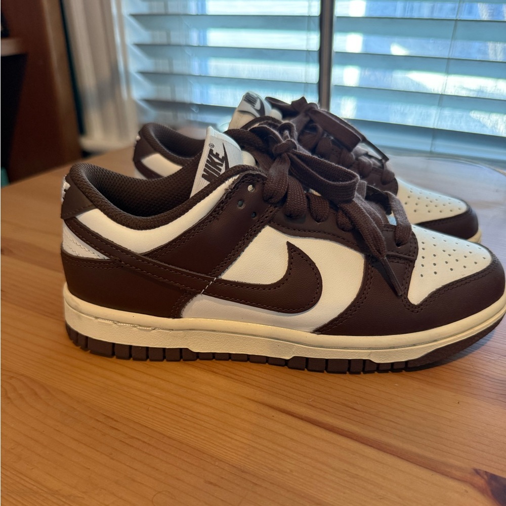 Nike Men's Chocolate Brown and Cream Sneakers